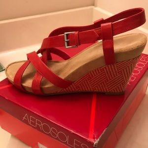 Aerosoles “At first Plush” wedges